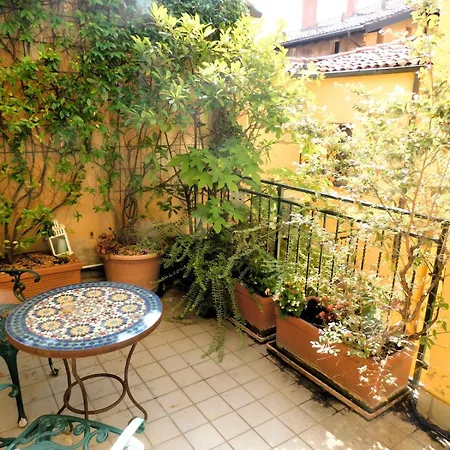 شقة Terrazza Fiorita Flat *