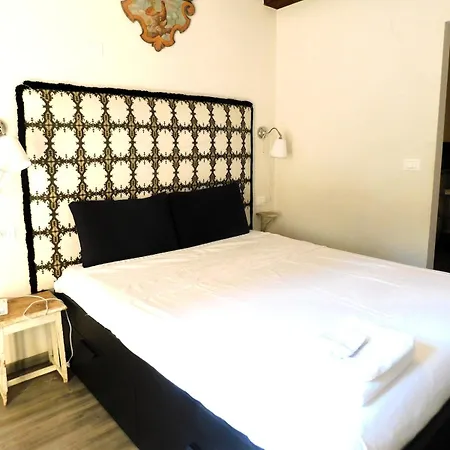 Terrazza Fiorita Flat شقة *